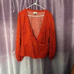 Universal Thread floral wrap top XXL